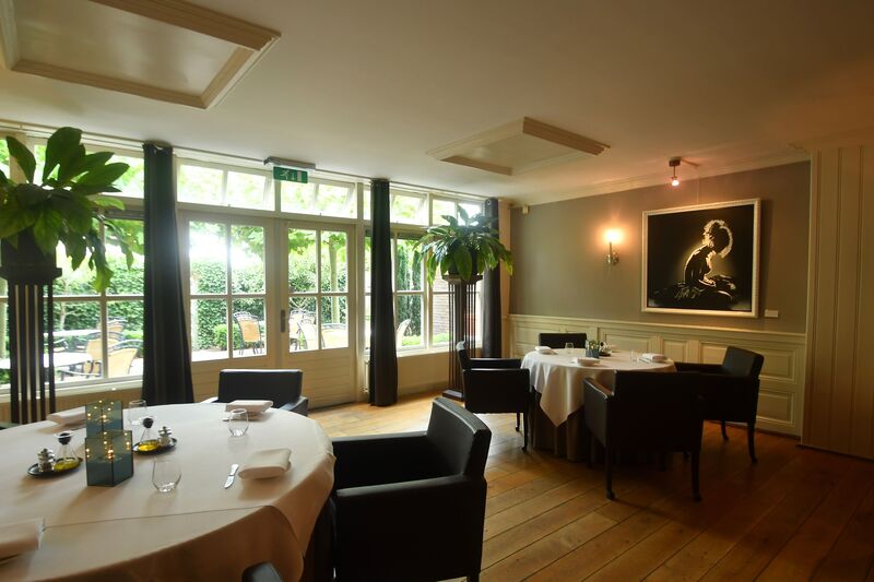 Sloten geregistreerd partnerschap vieren bij restaurant Fidèle in Drachten